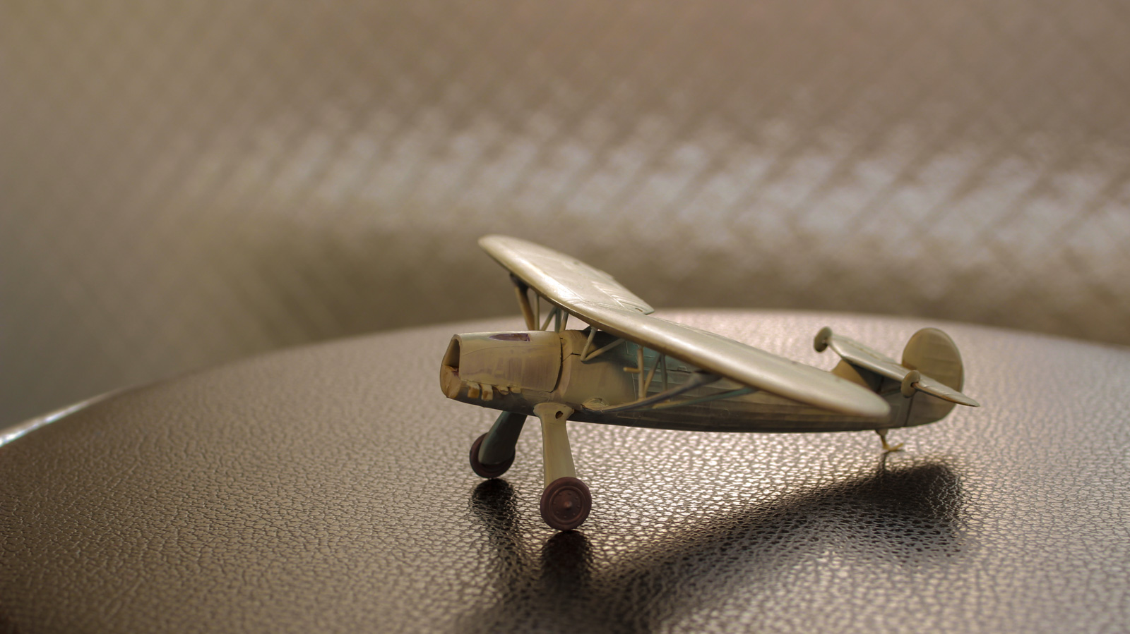 ペインティングダンジョン発、飛行機行き。／Heller 1/72 Fw56 STOSSER