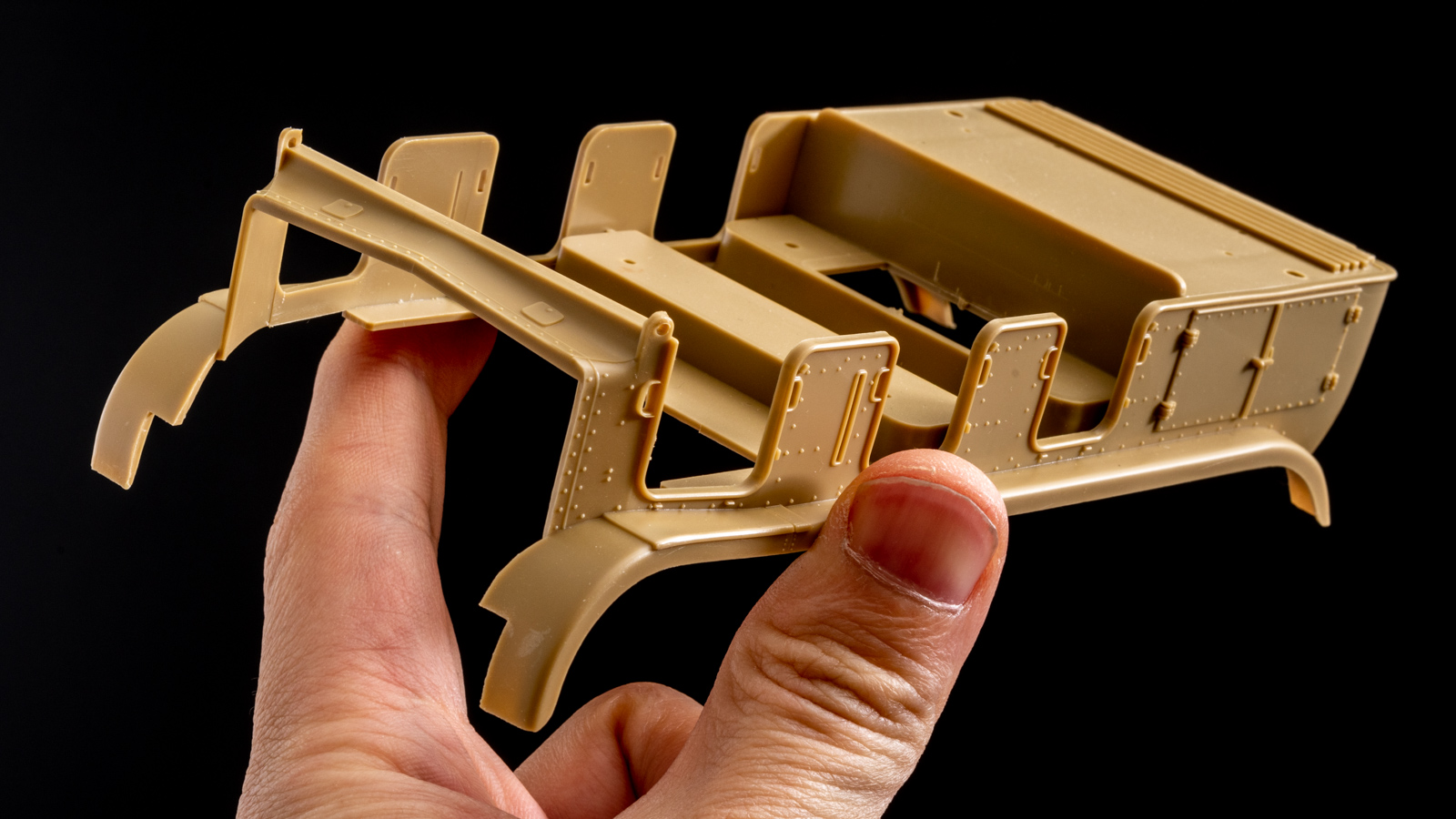 50年前から陽気なチームを運び続けるプラモ／タミヤ 8トンハーフ