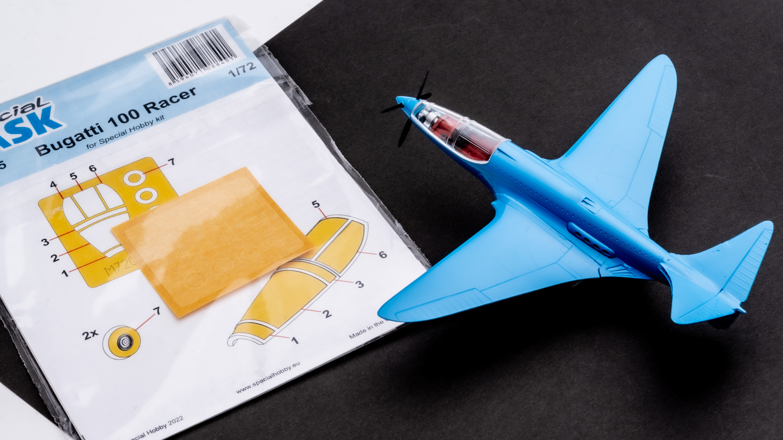 飛行機プラモに後から付け足す画竜点睛／遅れてきたお助けシールの話。