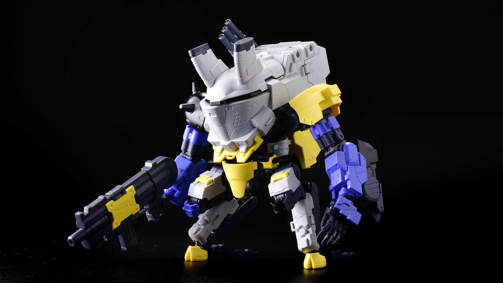 人を乗せたくなる「誘いのモールド」が美しいロボットプラモ！／BANDAI 