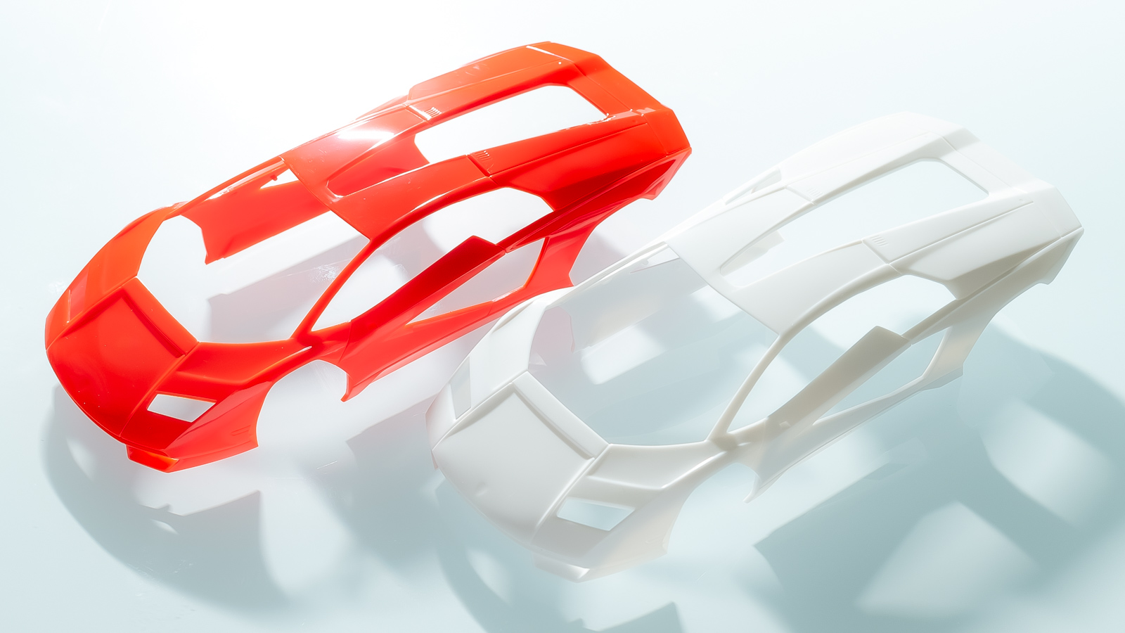 半世紀の刻を超えて蘇る「カウンタック」の名前／アオシマのプラモデルで祝うアニバーサリー