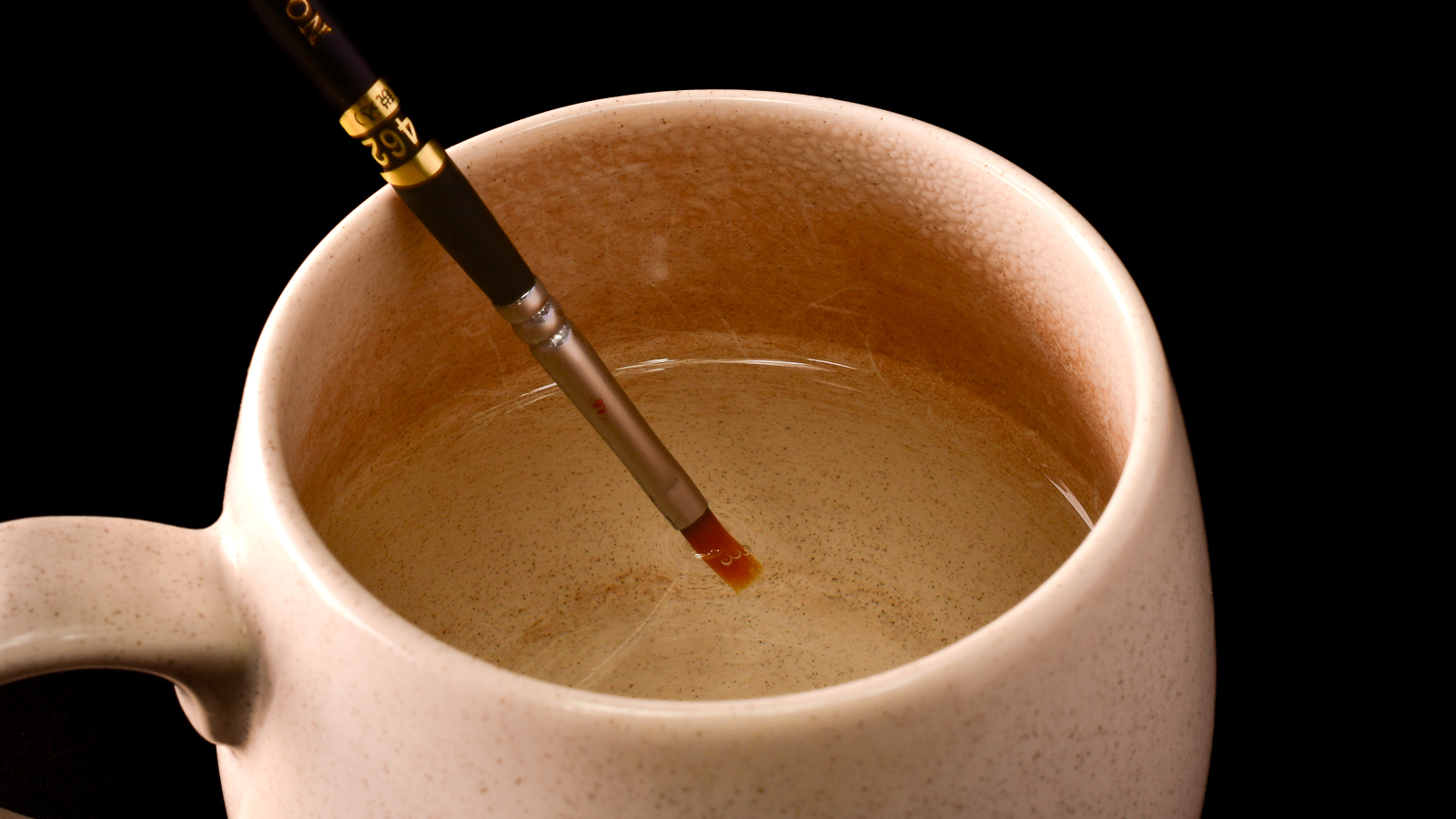 ちょっと曲がった筆は「お湯」で直る！お筆のトラブルシューティング