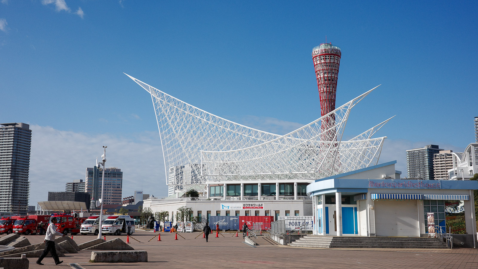 KAWASAKIには陸海空の全てがある！神戸に行ったら絶対に行きたい「神戸海洋博物館＆カワサキワールド」