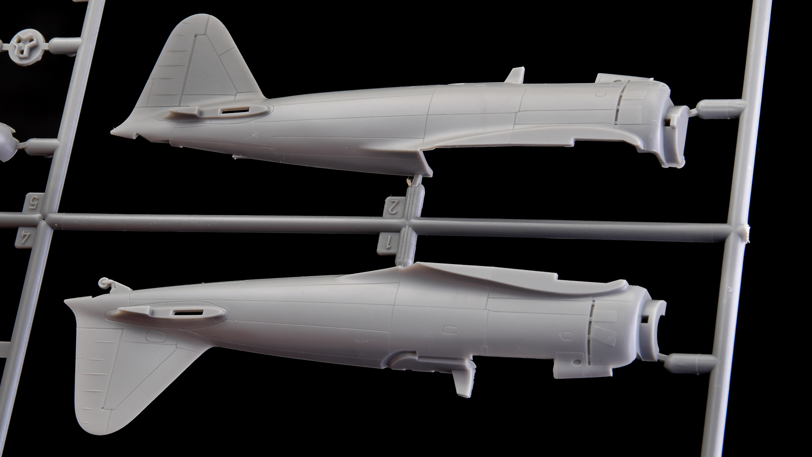 お正月気分から優しく浮上させてくれるハセガワの定番飛行機模型