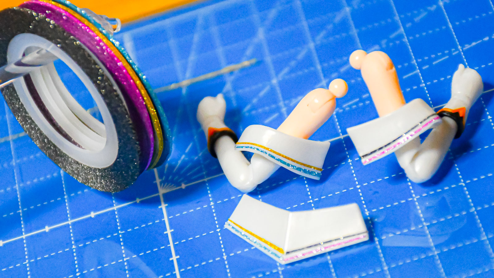 キラリと光る「ラメグリッターテープ」でプラモデルのストールラインに輝きを