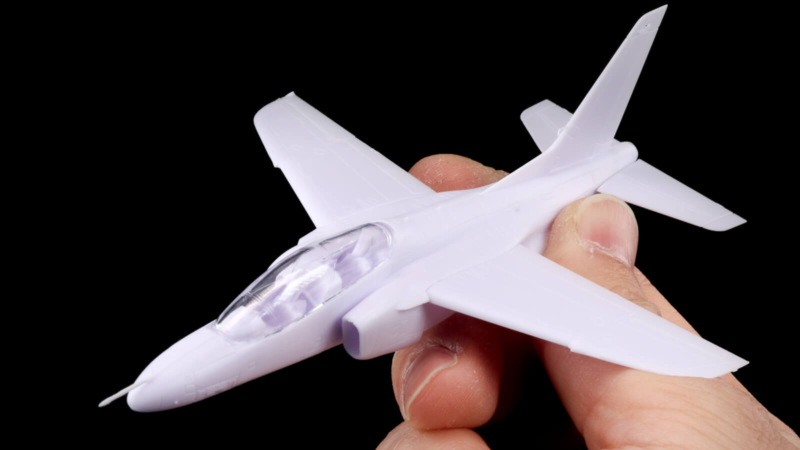 飛行機プラモの乗りこなし方を教えてくれる楽しい内容が盛りだくさん