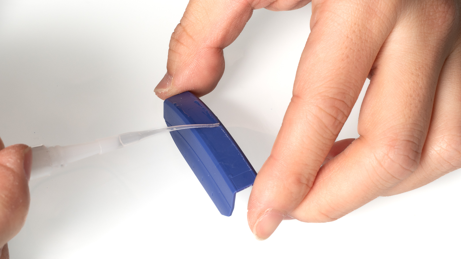 即座に傷を消したいなら「瞬間接着剤」の出番です！／ウェーブ マテリアルシリーズ 瞬間接着剤×3S 低粘速硬 3本入