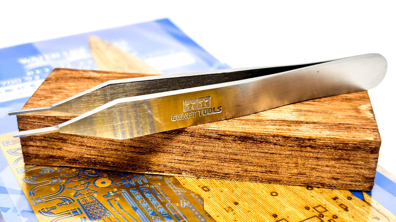 これを使えばエッチングパーツ入りのプラモデルも美しく見える