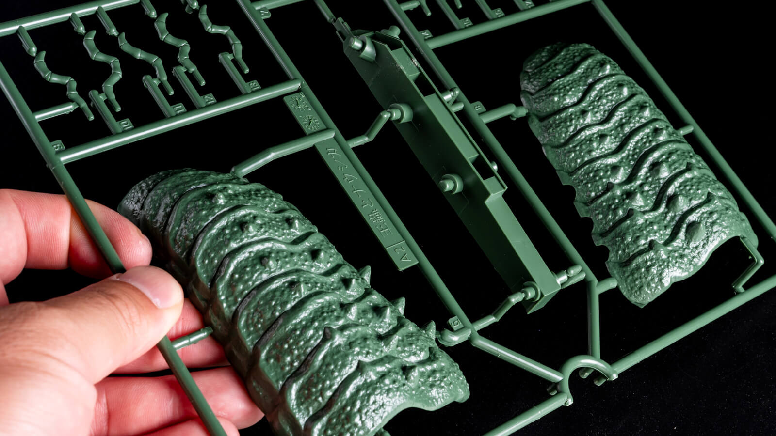 王蟲のプラモデルの内部構造に果てしない魅力を感じた話。 | nippper