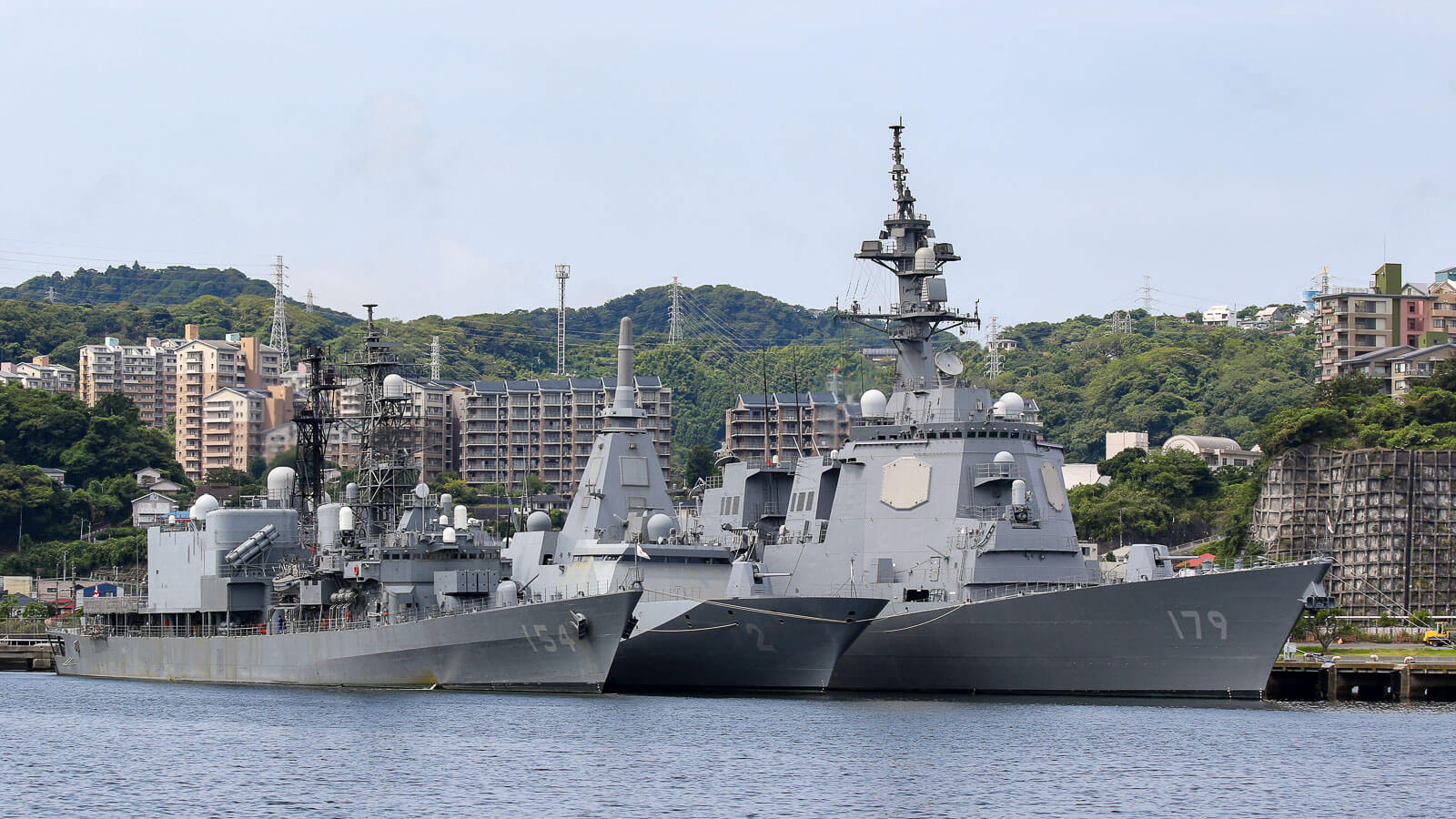 イギリス空母プリンス・オブ・ウェールズがやってきた！／ウォーター