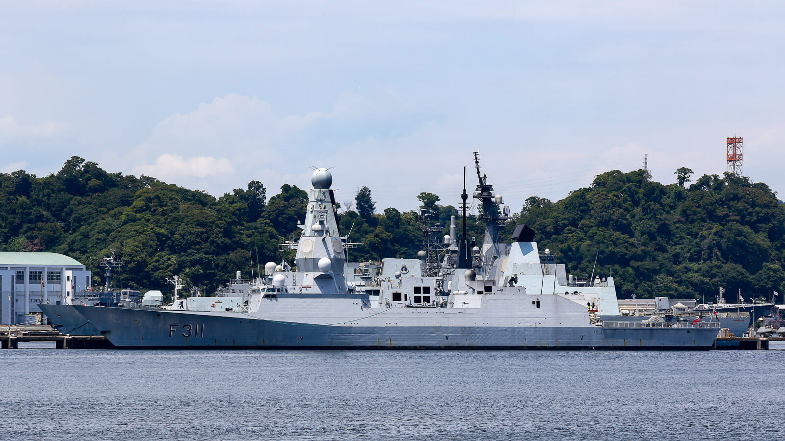 イギリス空母プリンス・オブ・ウェールズがやってきた！／ウォーター