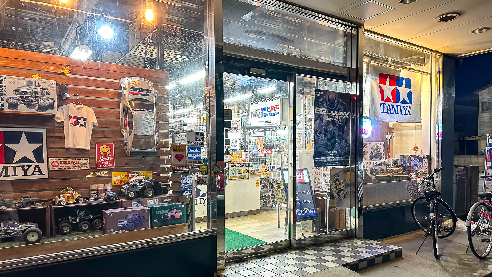 背中を押してくれたのは、模型店の優しい店長。僕がマシーネンクリーガーのプラモデルを手に取れた理由。