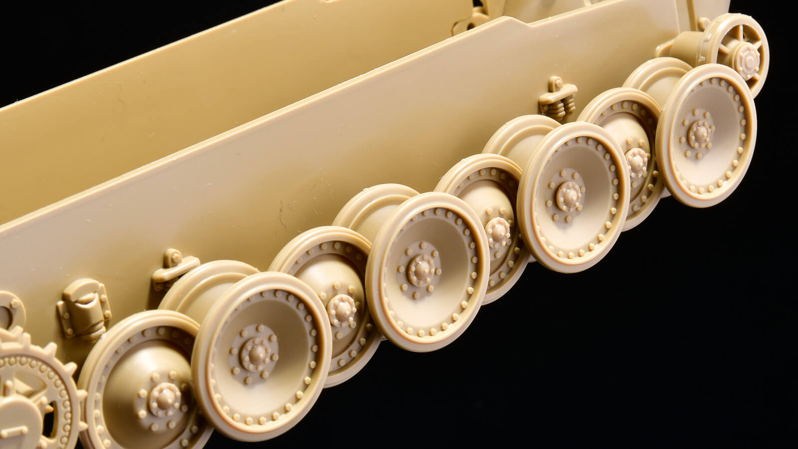 花金だ！仕事帰りに買うプラモ。週末はパンターを貼れ！50年経っても