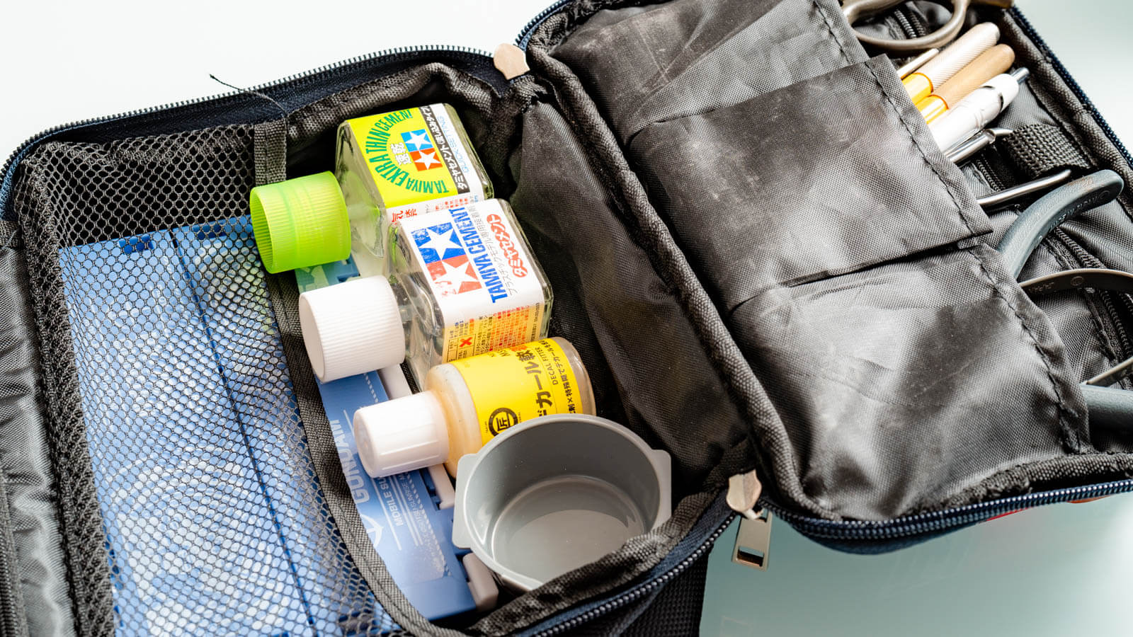 プラモ旅の帰りに「コレが欲しかったんだよ！」と叫ぶ／ガシャポンから