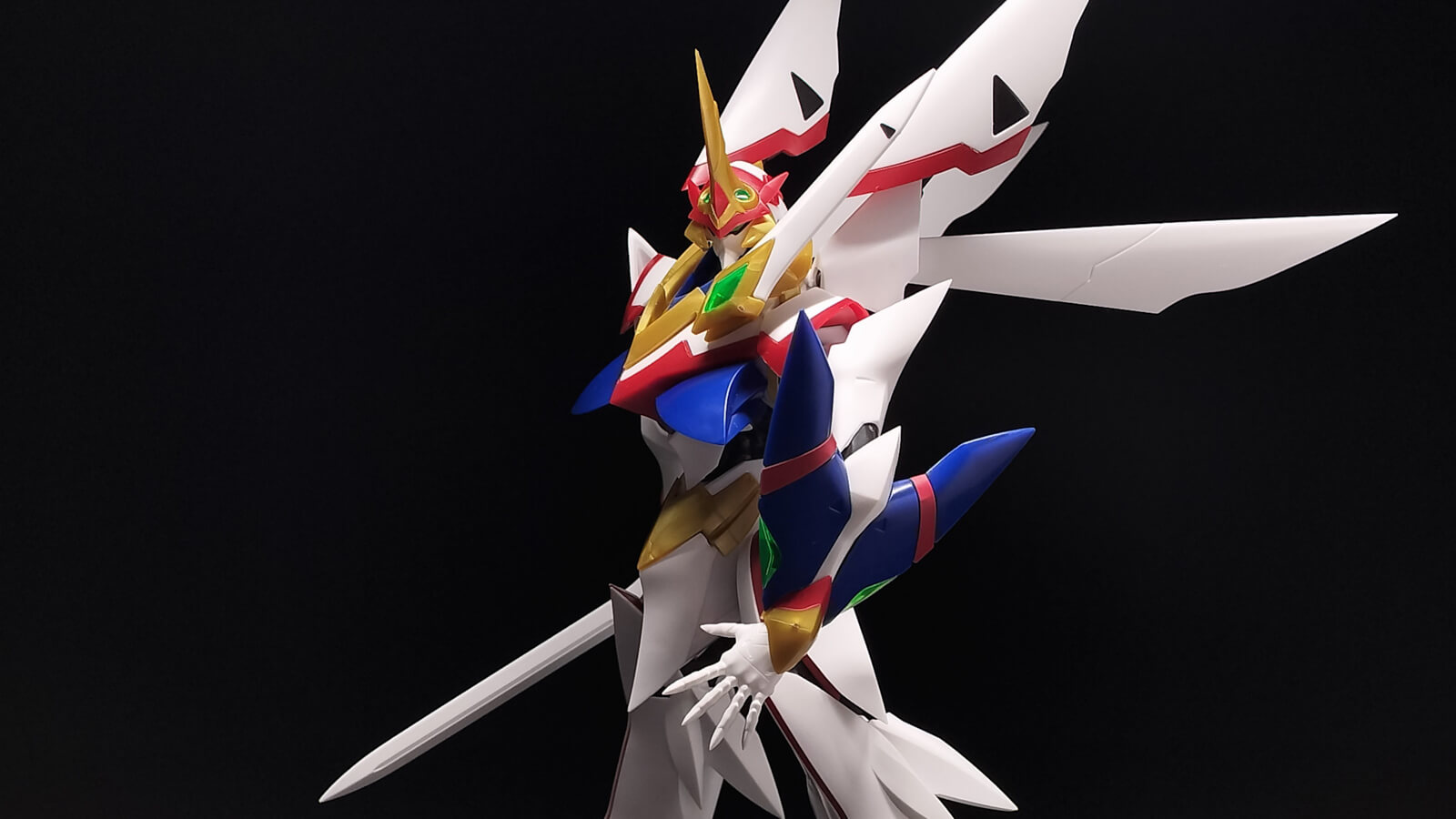 【レビュー】アイツが来たんだよ！伝説の勇者の登場を祝福するプラモデル／MODEROIDカイゼルファイヤー