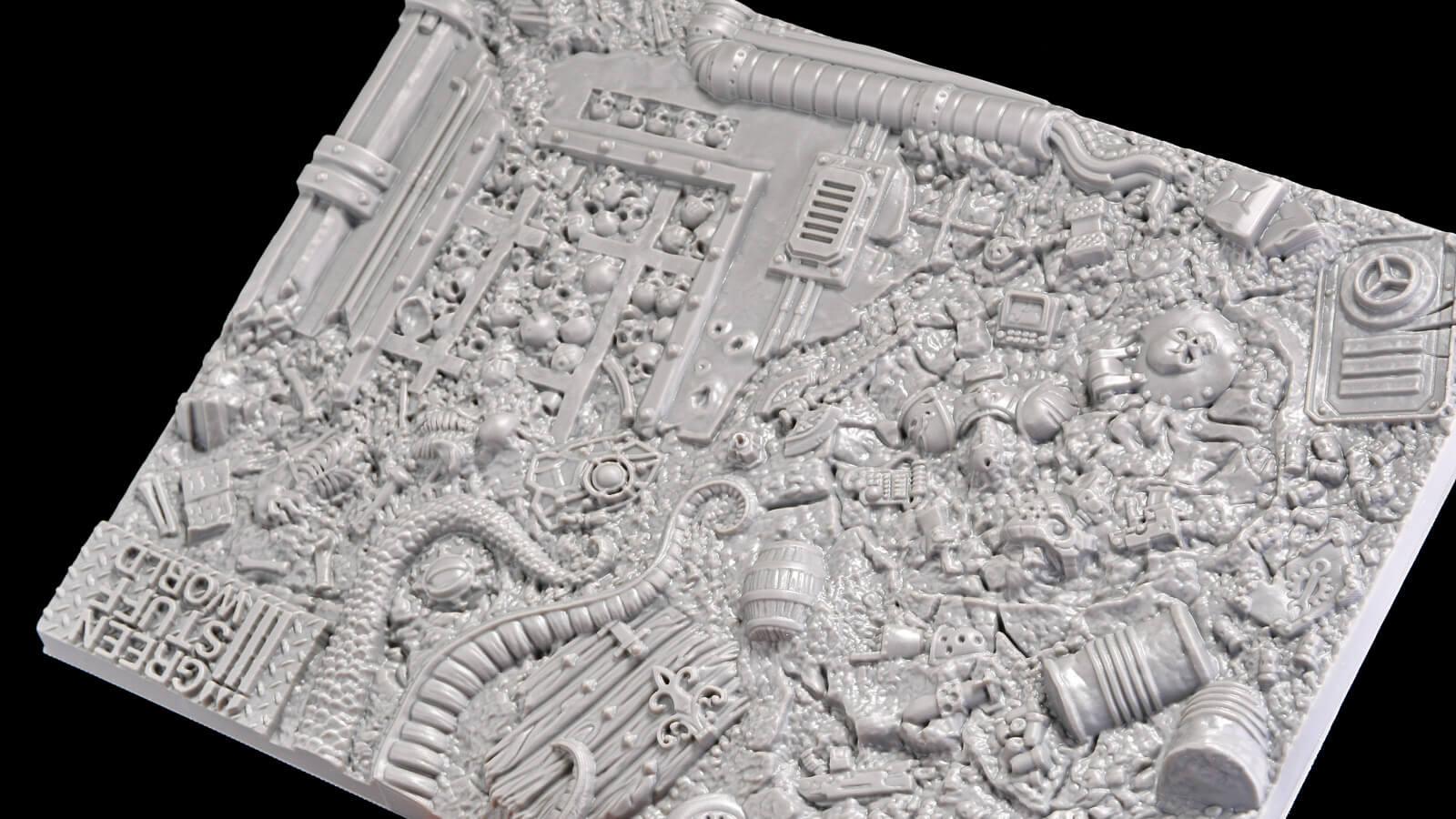 【工具レビュー】え、これがパレット？ 「彫刻だらけのプラスチック板」があなたのプラモ塗装をサポートします／ドライブラシテクスチャパレット