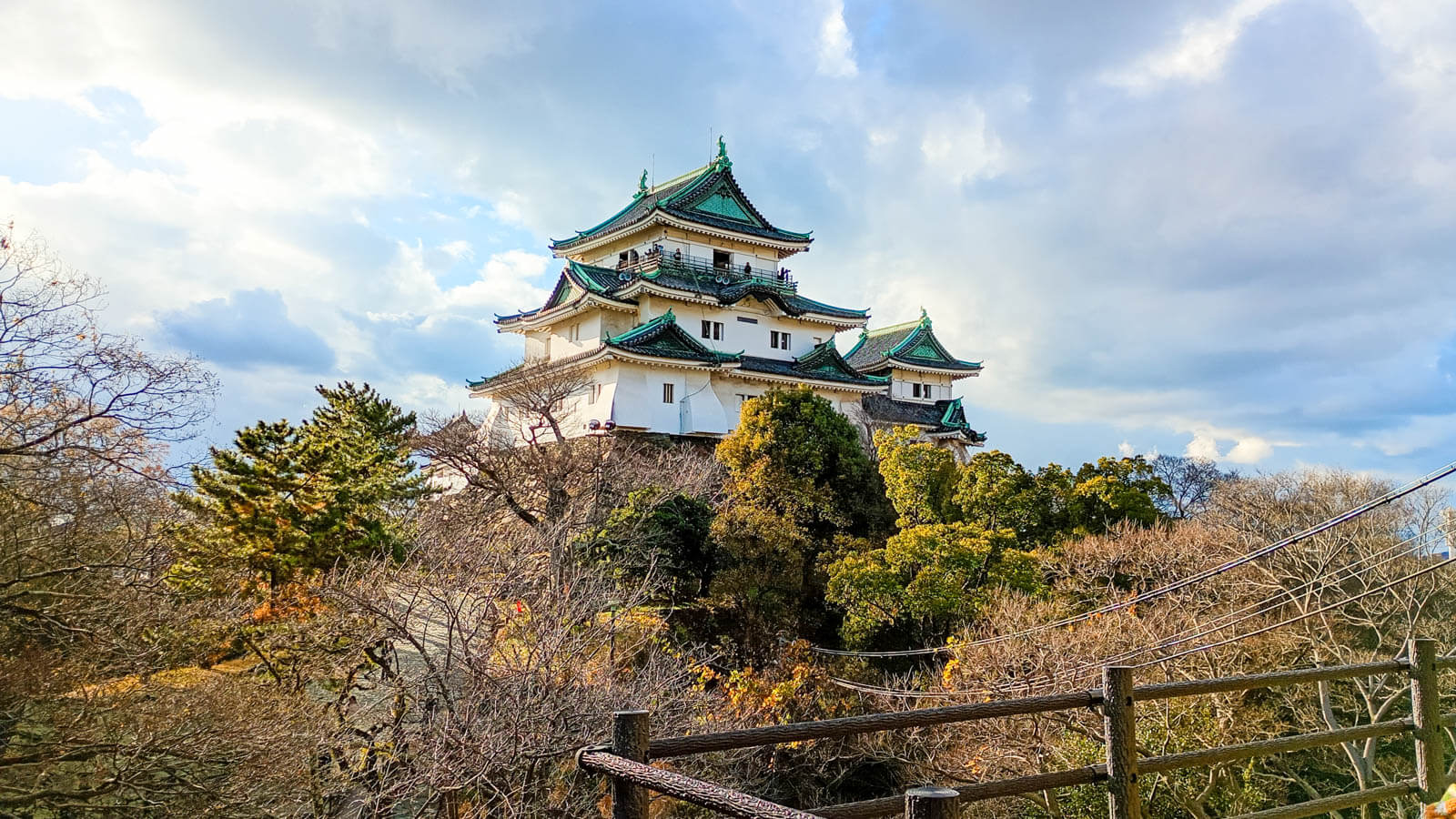 【レビュー】あなたが組むプラモデルは金の和歌山城？それともふつうの和歌山城？