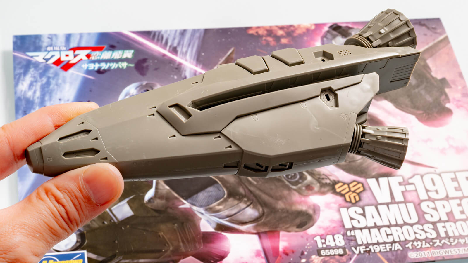 【レビュー】1/48の巨大なスーパーパックでGet it on!!／ハセガワ VF-19EF/A イサム・スペシャル “マクロスF”
