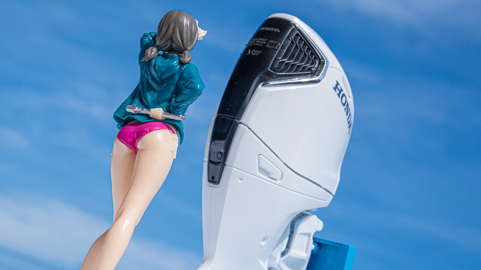 【レビュー】常夏仕様のみのりちゃんをサックリ仕上げるワンポイント塗装のススメ／PLAMAX みのり with ホンダ船外機BF350 グランプリホワイト