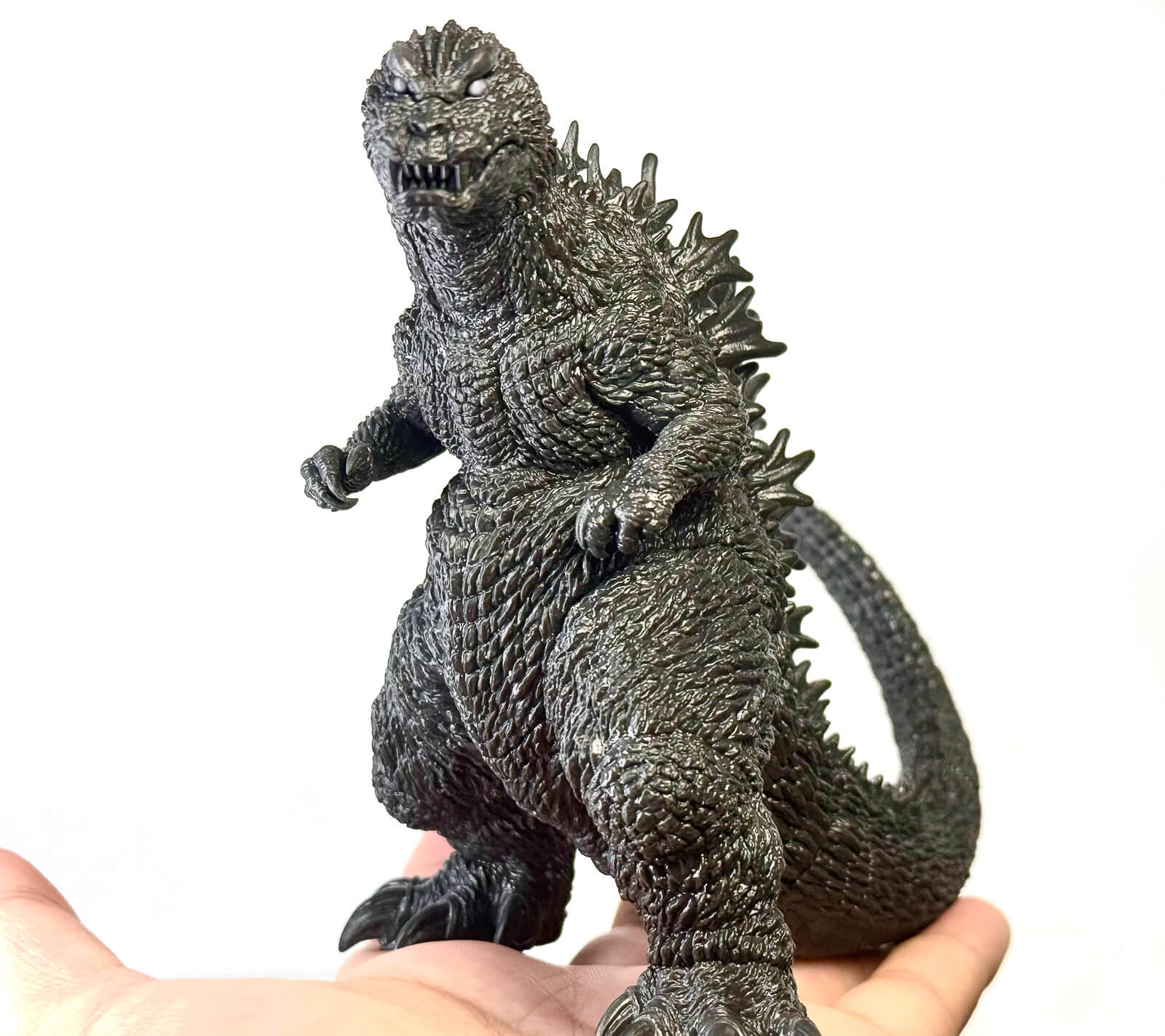 レビュー】あの“怨霊・呉爾羅”がプラモとして受肉！ 凶暴かつ親切な